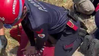 Adana’da meydana gelen üzücü olayda, sulama kanalına devrilen araçta bulunan
