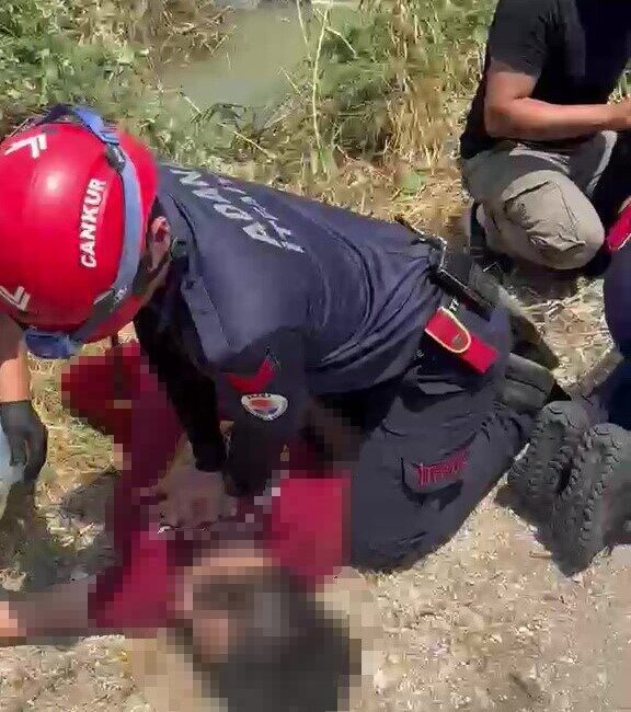 Adana’da meydana gelen ve anne ile oğlunun hayatını kaybettiği kazaya