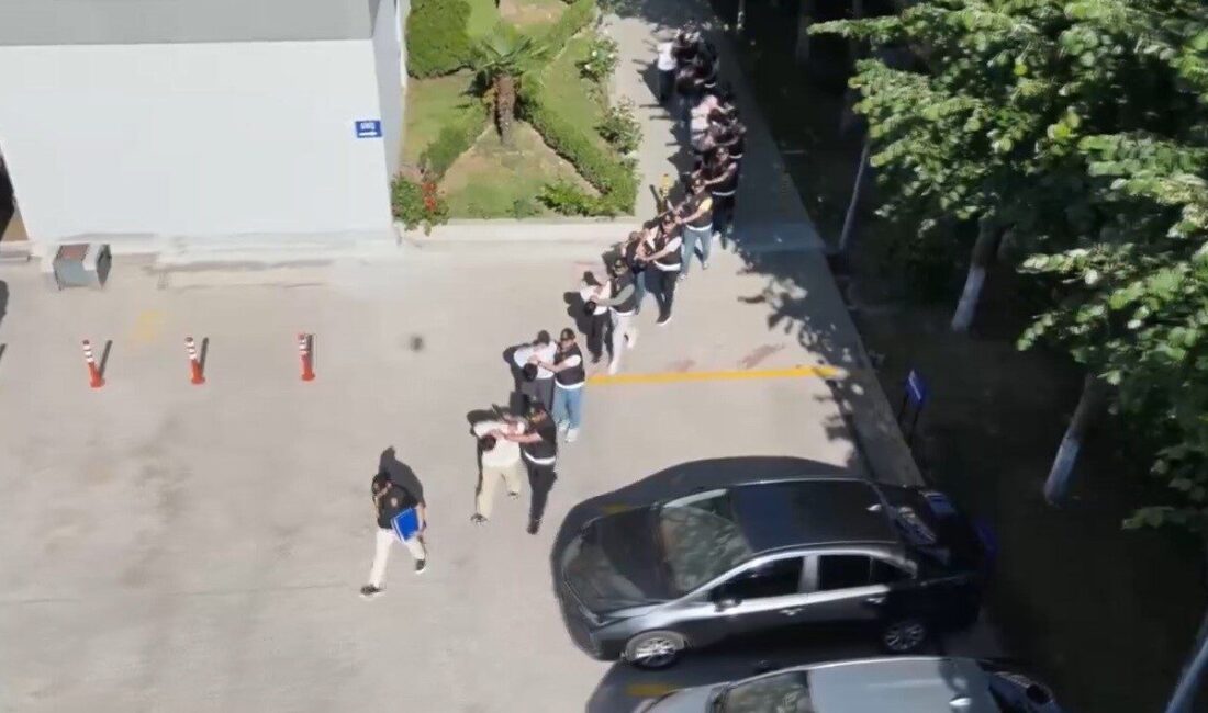 Sultanbeyli’de düzenlenen operasyonda büyük miktarda uyuşturucu madde ele geçirildi ve