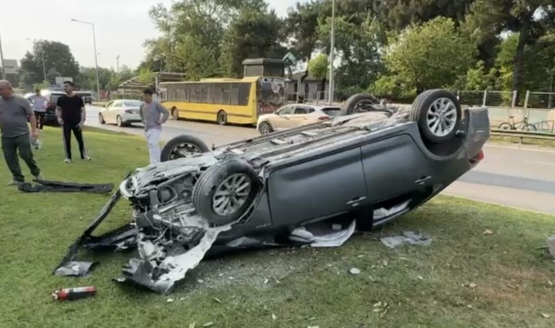 Bursa’nın Osmangazi ilçesinde Mudanya Bulvarı üzerinde meydana gelen trafik kazasında