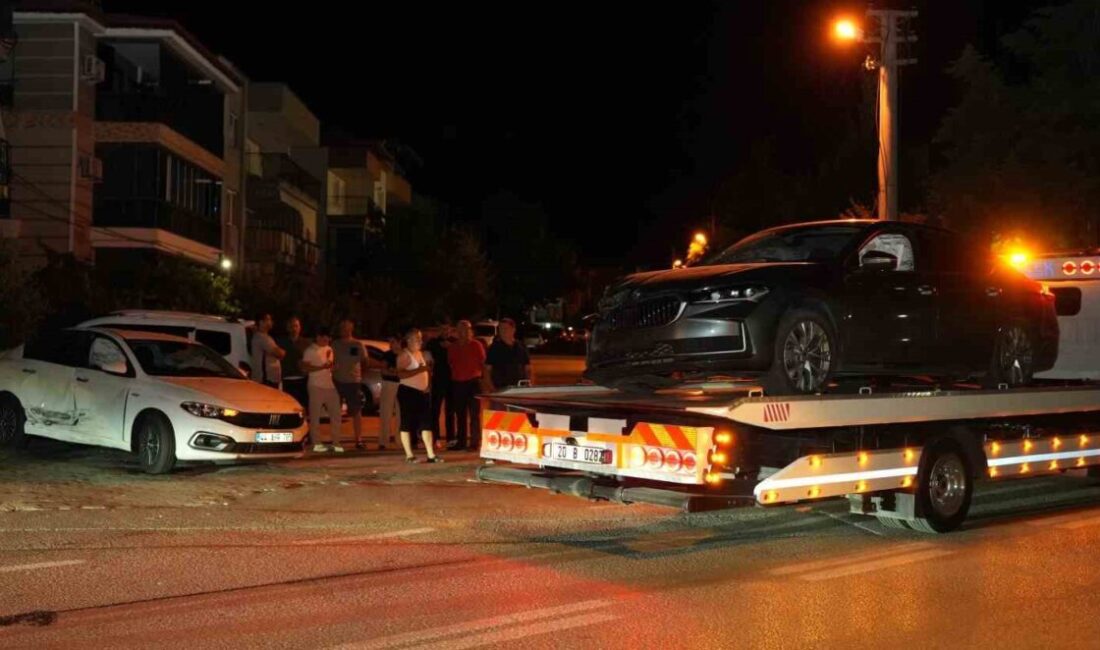 Denizli ilinde meydana gelen trafik kazasında, iki aracın çarpışması sonucu