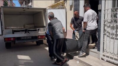 Bursa’nın Osmangazi ilçesinde, yaşadığı eve girmek isteyen 51 yaşındaki bir