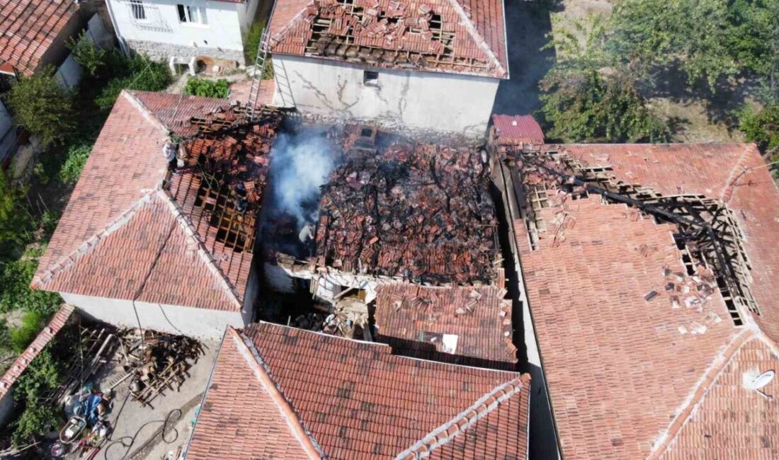 Alaca ilçesindeki bir evde meydana gelen yangın, çevrede bulunan 3
