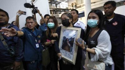 Bangkok’ta bulunan bir eğlence mekanında meydana gelen yangında ölenlerin sayısı