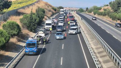 Tekirdağ-İstanbul kara yolunda meydana gelen zincirleme trafik kazasında 7 araç