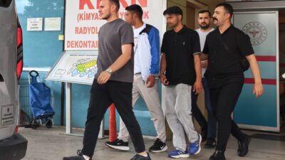 Bursa’nın İnegöl ilçesinde, genç bir adamla tartışan ve ona saldırıp