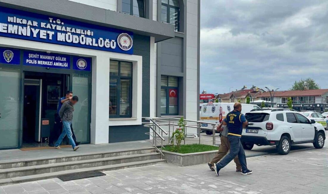 Tokat’ta bir otomobil lastikçisinden çalınan lastiklerle kaçan 4 şüpheli, Sivas’ın