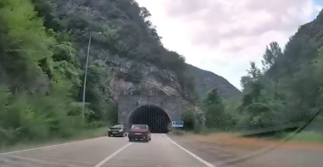 Karabük ilinde, trafiği tehlikeye düşüren hatalı sollama ve abartılı egzoz