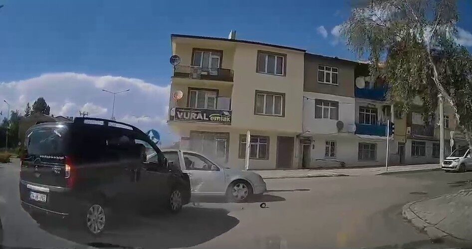 Erzurum’un Palandöken ilçesine bağlı Yunus Emre Mahallesi’nde, Kazım Karabekir Lisesi