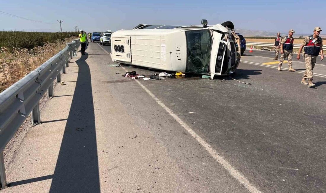 Hatay’ın Reyhanlı ilçesinde meydana gelen trafik kazasında, tarım işçilerini taşıyan