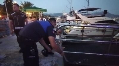 Alanya, Antalya ilinin turistik ilçelerinden biri olarak ön plana çıkıyor.