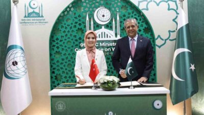 Aile ve Sosyal Hizmetler Bakanı Mahinur Özdemir Göktaş, resmi temasları