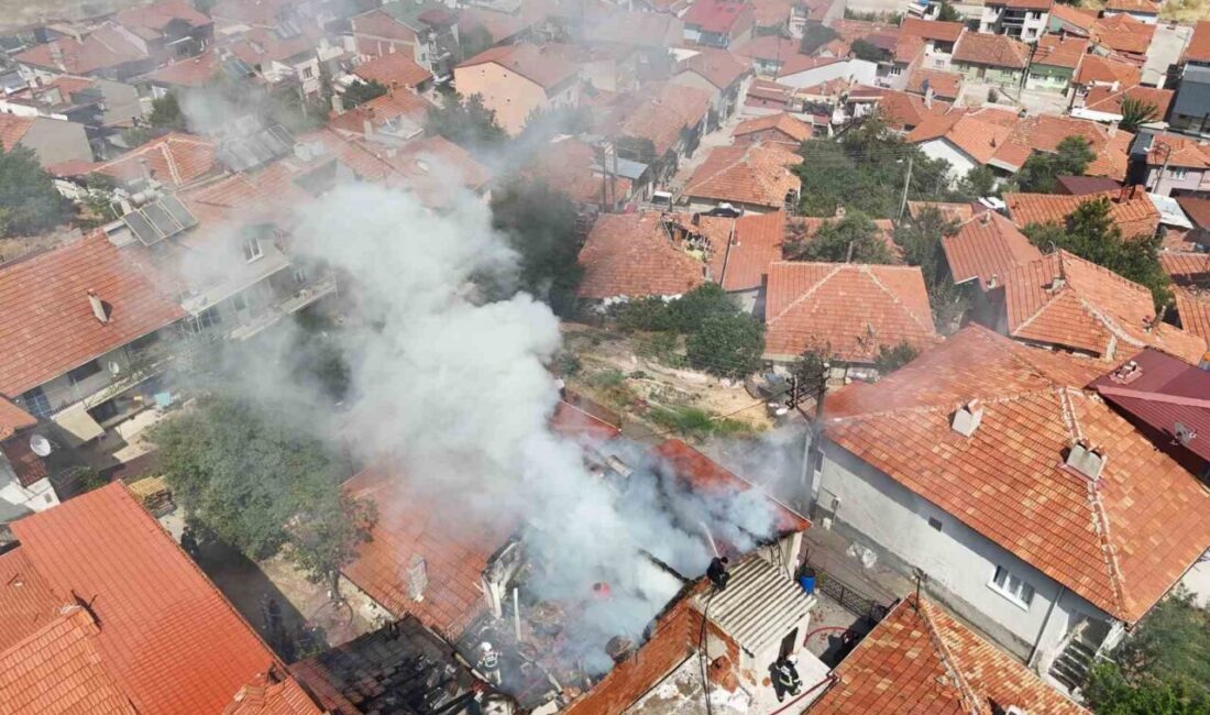 Uşak merkeze bağlı Elmalıdere Mahallesi Dördüncü Lamba Sokak’ta, S.B.’ye (70)