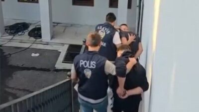 Üsküdar ilçesinde gerçekleştirilen uyuşturucu operasyonunda 1 kilo 816 gram uyuşturucu