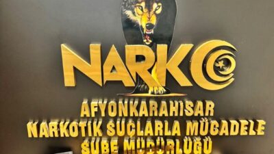 Afyonkarahisar’da polis ekipleri tarafından gerçekleştirilen operasyonda, torbacı olarak bilinen uyuşturucu