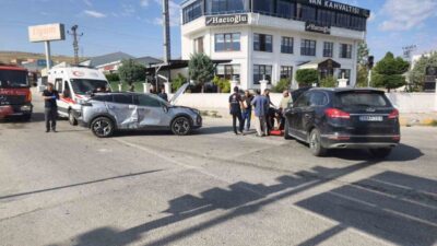 Van’ın Edremit ilçesinde meydana gelen trafik kazasında, biri İran plakalı