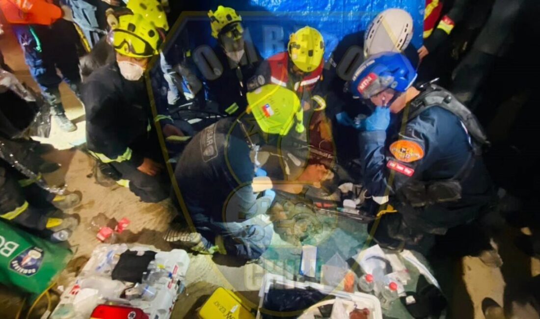 Venezuela’da 24 Haziran’da meydana gelen depremlerin etkisiyle çöken bir alışveriş