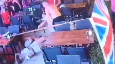 Marmaris’te, geçtiğimiz akşam bir restoranda yaşanan olayda, yabancı bir turist