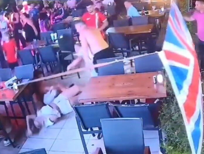Marmaris’te, geçtiğimiz akşam bir restoranda yaşanan olayda, yabancı bir turist