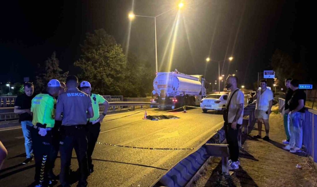 Yalova-İzmit kara yolunda meydana gelen trafik kazasında bir yayın hayatını