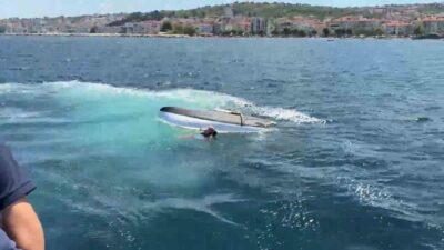 Yalova’nın Çınarcık ilçesi açıklarında alabora olan bir yelkenli teknedeki yaşlı