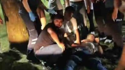 Bursa’da bir parkta ‘Yan bakma’ konusundan çıktığı iddia edilen bir