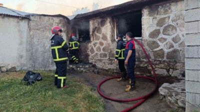Sarıkum Köyü’nde meydana gelen yangında, 22 kişilik bir aile son