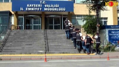 Kayseri merkezli yapılan operasyonlarda ehliyet sınavlarında usulsüzlük yaptıkları iddia edilen
