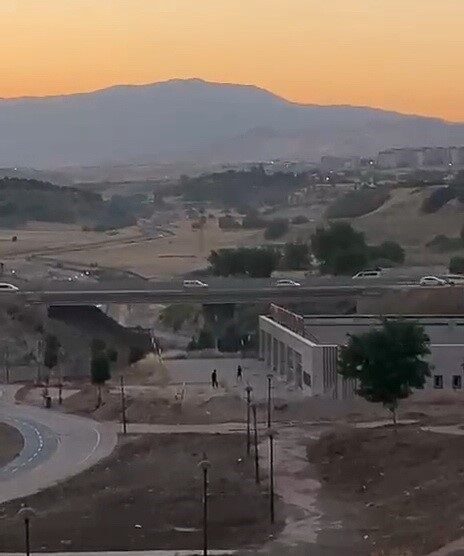 Adıyaman şehir merkezinde yer alan Sümerevler Mahallesi’nde bulunan Millet Bahçesi’nde
