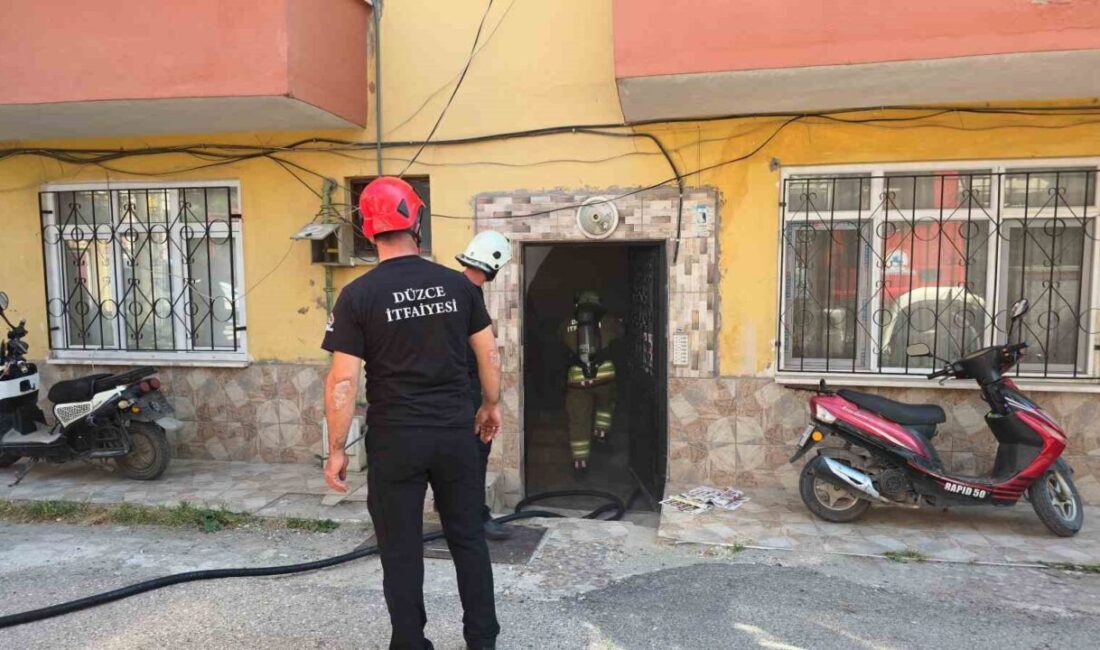Düzce’de, çocukların evcilik oyunu sırasında fırına koydukları oyuncak ve ayakkabılar