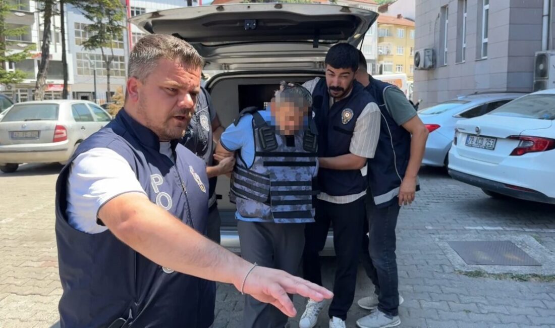 Yenice ilçesindeki bir olayda, evden çıkarılan ve polis merkezine koşarak