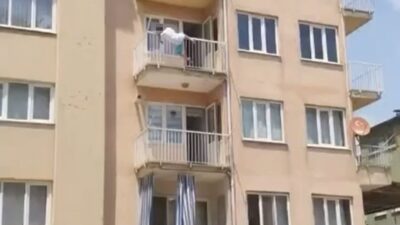 Denizli’nin Pamukkale ilçesinde, psikolojik sorunlar yaşadığı iddia edilen bir kadın,