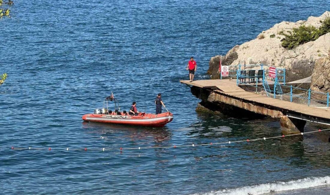 Zonguldak’ta valiliğin denize giriş yasağına uymayan ve kayalıklardan suya atlayarak