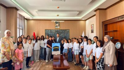 Çiçekdağı Belediyesi tarafından düzenlenen yaz kurslarında eğitim gören öğrenciler, Çiçekdağı