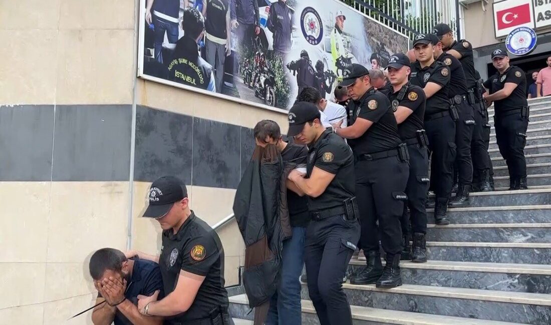 32 şüphelinin, İstanbul merkezli 8 ilde yediemin otoparklarında muhafaza edilen