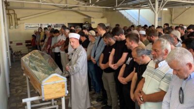 Kocaeli’nde iddia edilen psikolojik sorunları bulunan yeğeni tarafından pala ile