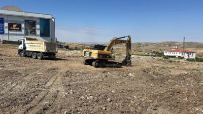 Yozgat Belediye Başkanı Kazım Arslan, şehir genelinde yürütülen altyapı ve