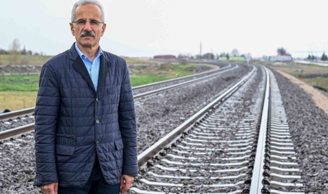 Ulaştırma ve Altyapı Bakanı Abdulkadir Uraloğlu, SİMURAY-KBÜ Projesi kapsamında yerli