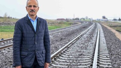 Ulaştırma ve Altyapı Bakanı Abdulkadir Uraloğlu, SİMURAY-KBÜ Projesi kapsamında yerli
