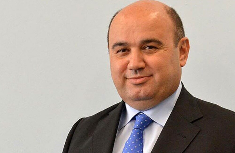 İstanbul’un Zincirlikuyu semtinde, Yeni Günaydın Gazetesi’nin sahibi Mehmet Bekir Kutmangil’in