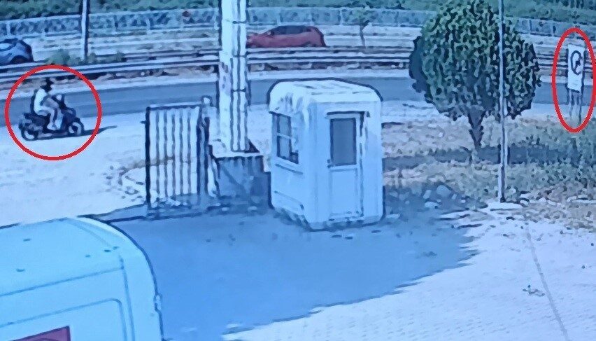 Manavgat ilçesindeki trafik kazasında, bir motosiklet sürücüsü kaskı sayesinde hayatta