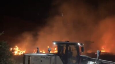 Yozgat’ın Aydıncık ilçesinde bir hububat tarlasında yangın çıktı. Molla İsmail