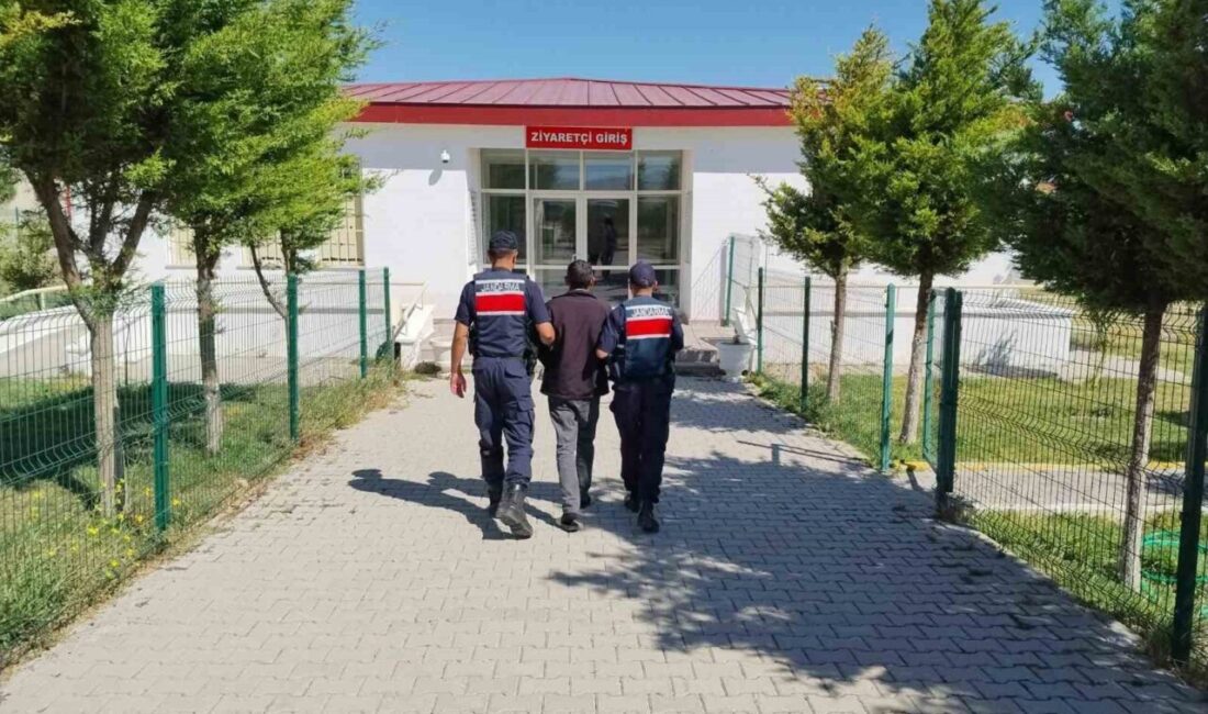 Yozgat’ın Aydıncık ilçesinde kaçak durumda bulunan bir hükümlü yakalandı. Yozgat