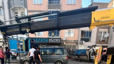 Bursa’nın İnegöl ilçesinde ilginç bir olay yaşandı. Ev eşyalarını taşımak