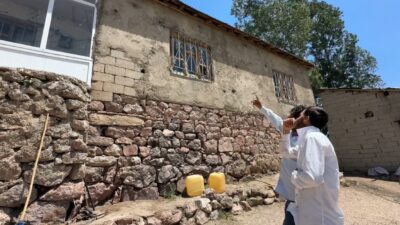 Hakkari’nin Yüksekova ilçe merkezine 30 kilometre mesafedeki Aşağıolukbaşı köyünde yaşanan