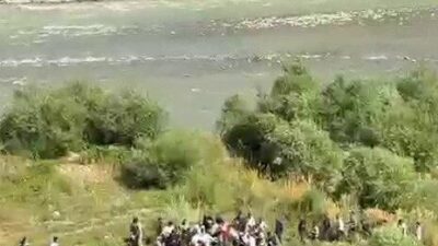 Hakkari’nin Çukurca ilçesinde, Zap Suyu’na düşen bir kişinin cesedi bulundu.