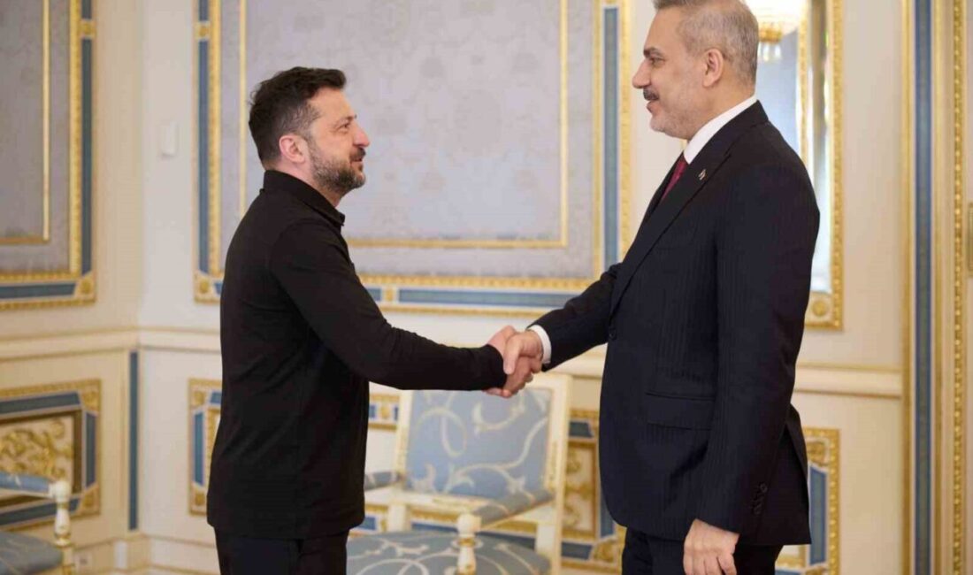 Ukrayna Devlet Başkanı Vladimir Zelenskiy, Türkiye Dışişleri Bakanı Hakan Fidan’la