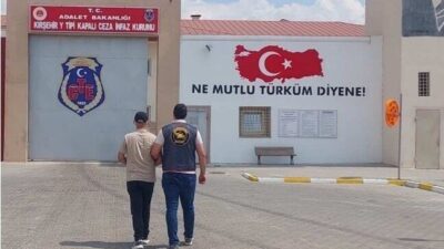 Kırşehir ilinde, Jandarma Suç Araştırma Timi (JASAT) tarafından aranan ve