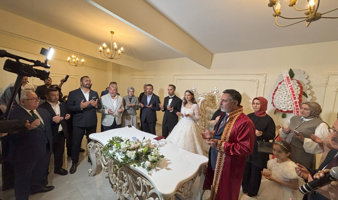 Yerköy SGK Müdürü Ömer Kaplan ile AK Parti Yerköy Kadın