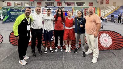 Rize’de düzenlenen U23 Türkiye Boks Şampiyonası’nda mücadele eden Çiçekdağı Belediye